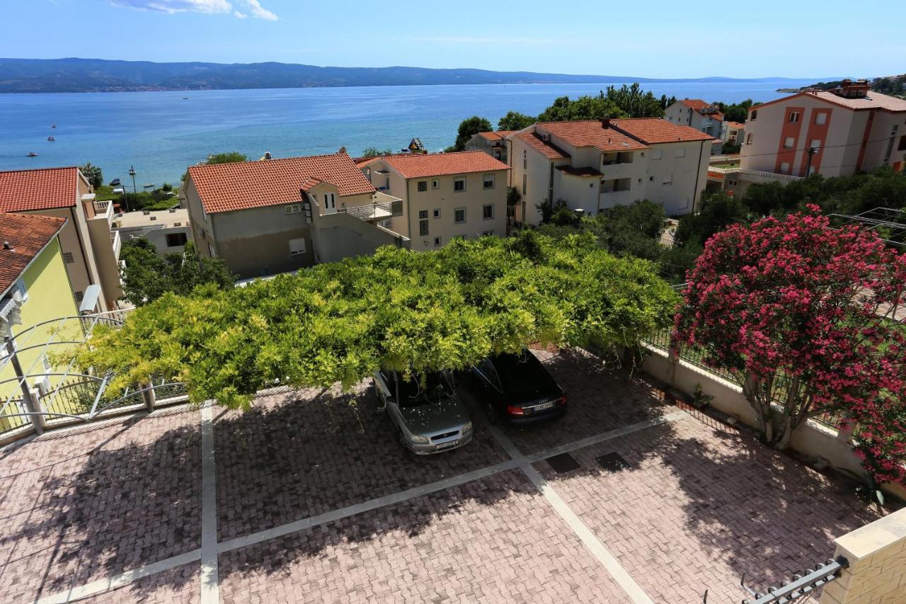 Apartments And Rooms With Parking Space Duce, Omis - 10303 Exterior photo