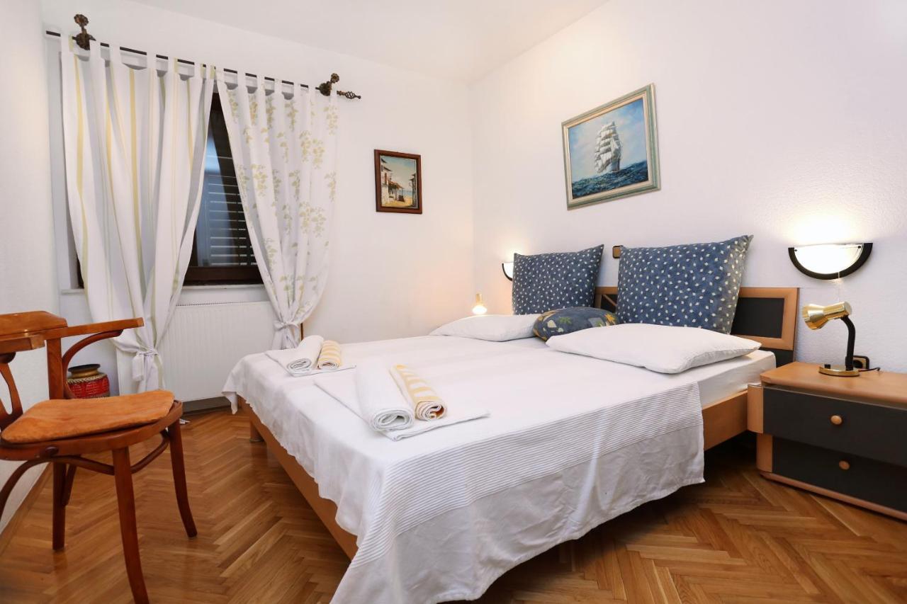 Apartments And Rooms With Parking Space Duce, Omis - 10303 Exterior photo