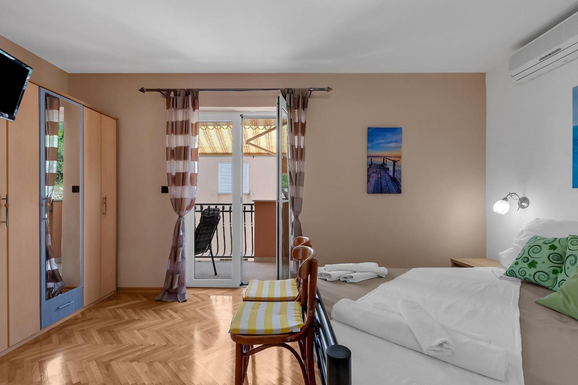 Apartments And Rooms With Parking Space Duce, Omis - 10303 Room photo