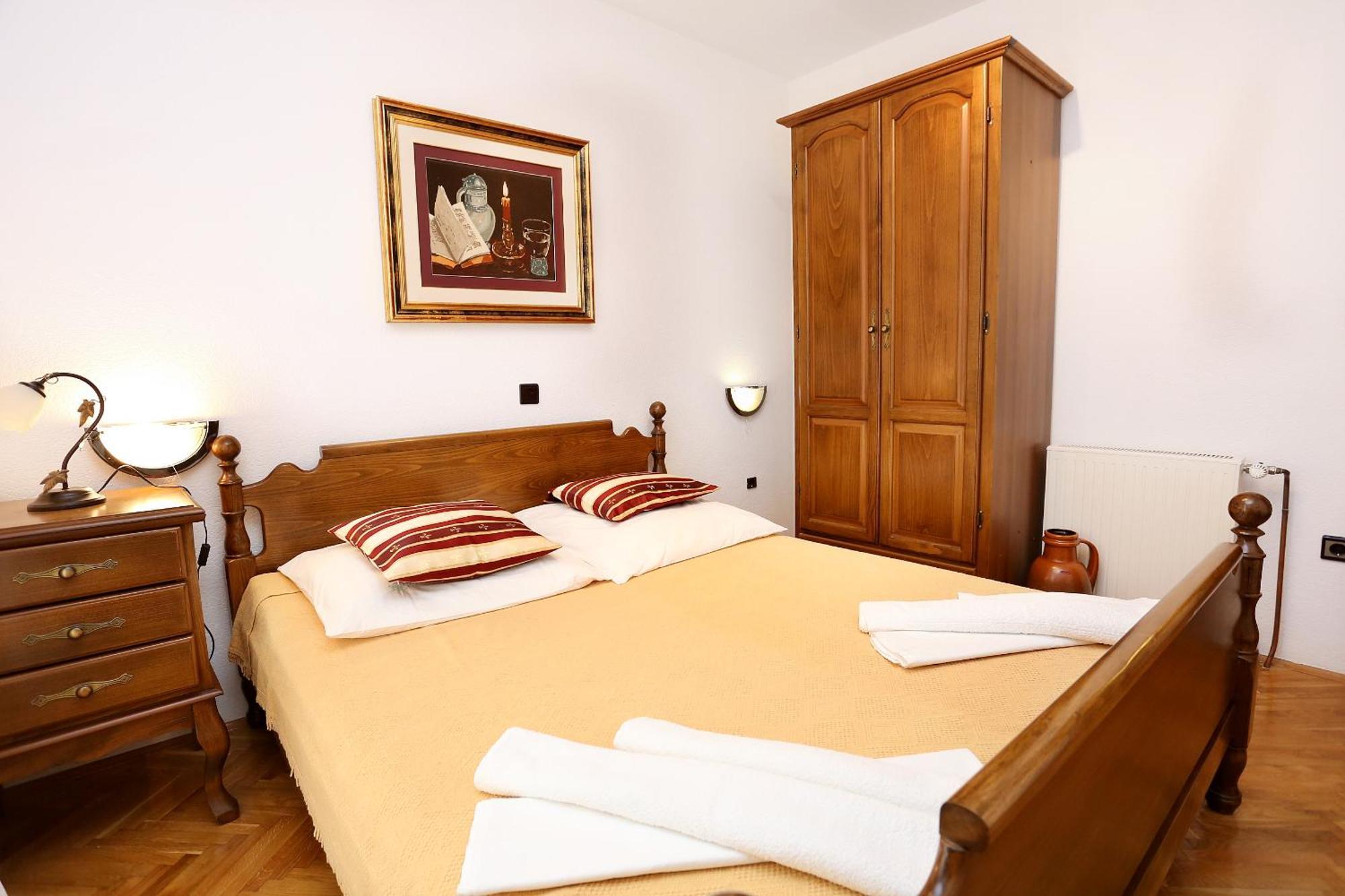Apartments And Rooms With Parking Space Duce, Omis - 10303 Room photo